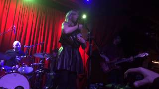 Basia Bulat - Gold Rush