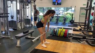 Peso muerto rumano con barra