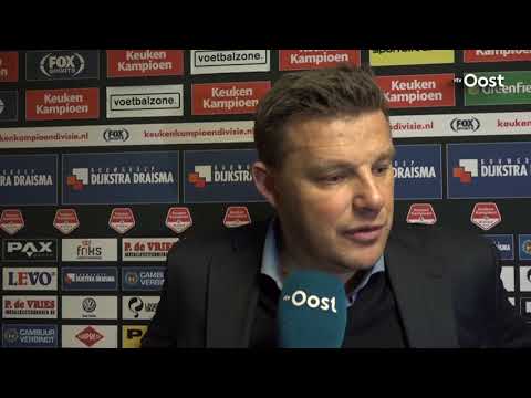 Go Ahead Eagles met tien man op valreep naast Cambuur