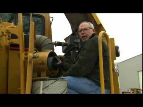 Машини CAT: Обслуговування повітряного фільтра: Правильно виконуйте перевірку та / або обслуговування повітряного фільтра.