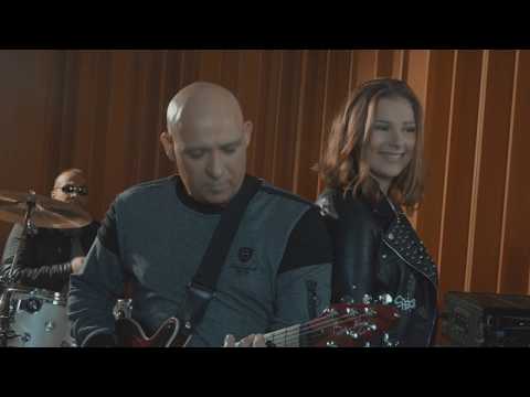 Queen - Bohemian Rhapsody (Tribute) Decibel Storm ft. Eline Loyen