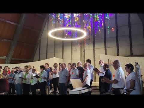 Chant commun: Nda wana (trad. zoulou) avec les 5 chorales