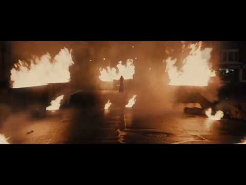 Thumbnail of the video: Carrie - Theatrical Trailer #1