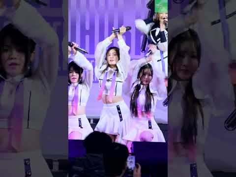 [ Fond BNK48 Fancam ] Kiss Me @ BNK48 "Kiss Me!" Roadshow & Mini Concert, Fashion Island, 240303