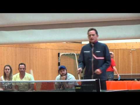 Philippe Saive mit bl  SandpapierschlaegerTable Tennis Exhibition Saive  Jean Michel 20150528 Gaimer