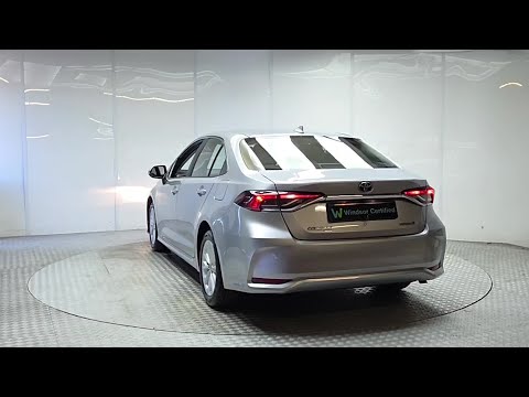 Toyota Corolla 1.8 Hybrid Luna Saloon - Image 2