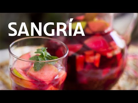 SANGRIA | How to prepare this classic Spanish red wine and fruit drink