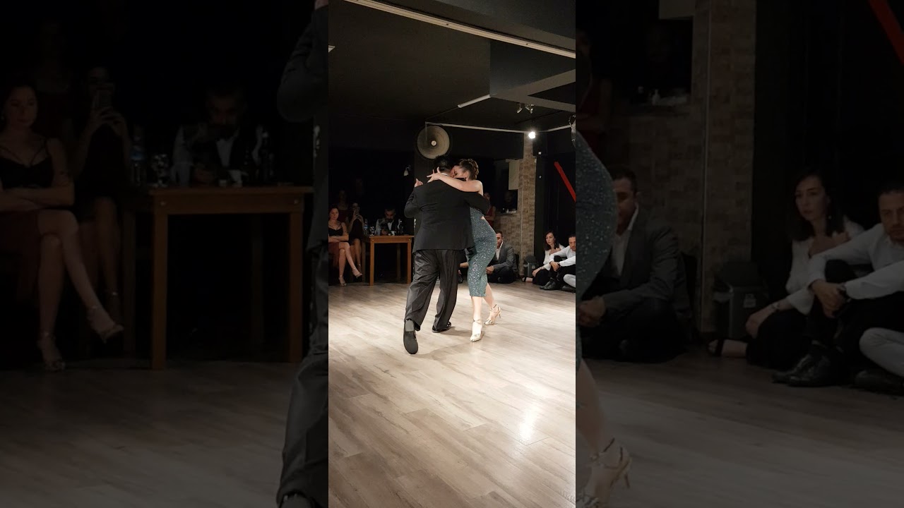 Carlitos Espinoza & Agustina Piaggio / El Olivo / Juan D'Arienzo  2/4