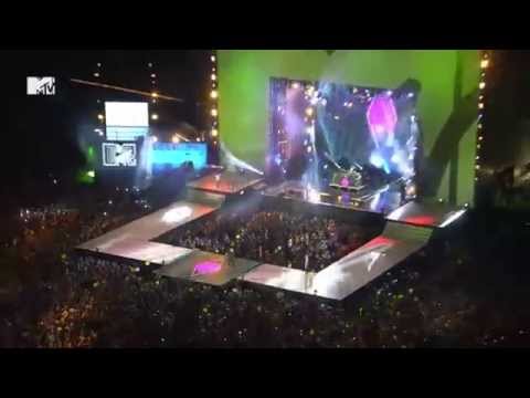 EMIS KILLA Ft. DANSE of BKLYN STICKUP- "WOW" (MTV MUSIC AWARDS 2015)