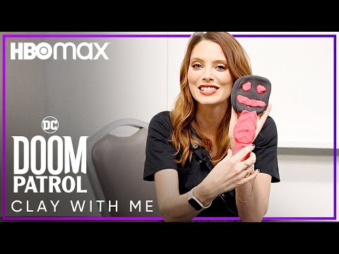 afbeelding The Cast of Doom Patrol Answer Questions While Playing With Clay
