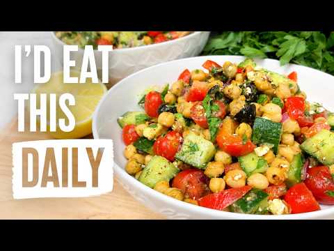 This High-Protein Chickpea Salad Makes Lunch So Easy