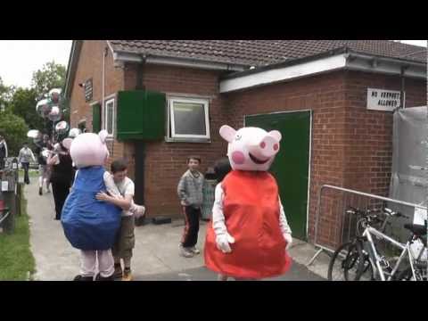 PARTY @ THE PONDS DELVES CAFE THORNE 2012 PART 1..