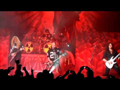 Megadeth - Rattlehead - Live - 2010 - With Kerry King Onstage