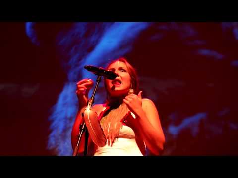 Tuulia - Riding Horse by NOAIDI LIVE