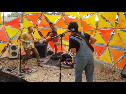 Trái Bơ @ The Hippie House SXSW 2017 live dome felch