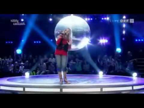 Jessica Ein blauer Ball