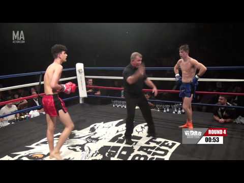 ROAR COMBAT LEAGUE 4 - Elliott HALLWORTH vs Aminilla RAHMAN