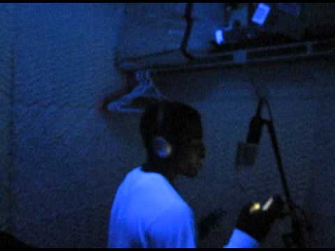 Mally King - Gucci Gucci (Freestyle).mov