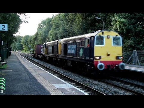 20312 & 20302 on 6M56 at Old Hill, 02/09/13