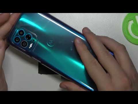 Is Screen Protection installed by Default on the Motorola Moto G100? EU Distribution