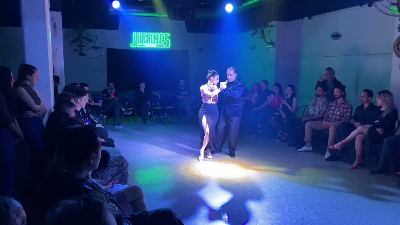 Jonathan Spitel y Betsabet Flores - En Juernes Milonga - (2/3)
