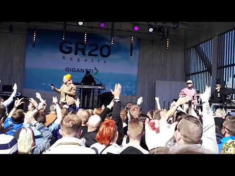 VILLEGALLE feat. SANNI - LÄHTISITKÖ (LIVE) @ Hernesaaren Ranta