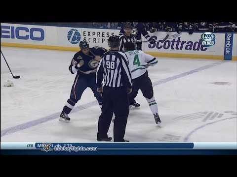 Brenden Dillon vs Ryan Reaves