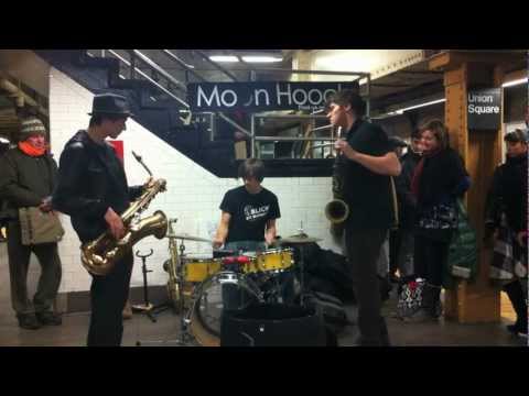 Moon Hooch | Artrunk