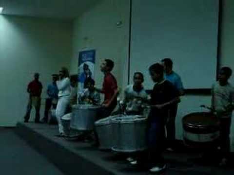 Firma 53 Patrocina Banda Prakatá