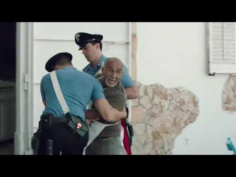 L'ora Legale - Ficarra e Picone | Marcello chiama i Carabinieri