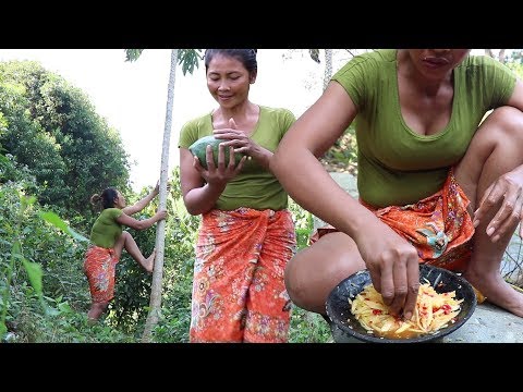 Find food & Meet green papaya for eat - Green papaya eating delicious #30 Video