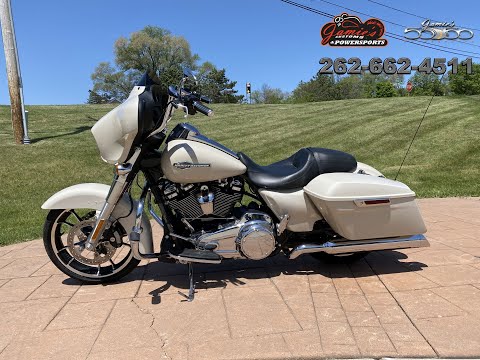 2022 Harley-Davidson Street Glide® in Big Bend, Wisconsin - Video 1