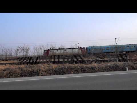 P 5704 Ilva Mica-Suceava trece prin Stoiesti tras de EA 520 pe 29.03.2011