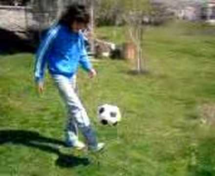 Ronaldinho iz Otoka ( girl )