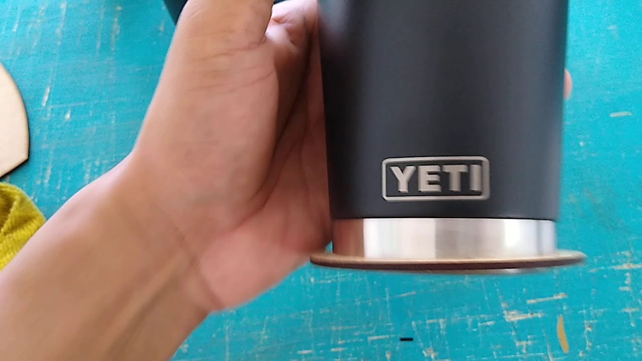 Grabado láser de vaso tipo yeti