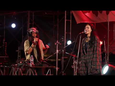 '' JUU4E Rastafari ft.G.JEE '' สหายแลนด์ มิวสิคเฟสติวัล ครั้งที่ 1 (ตอน เปิดแดนสนธยา)