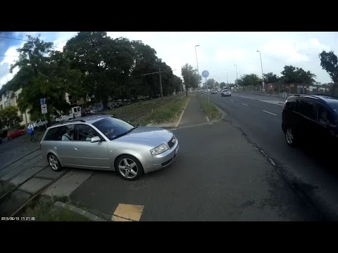 Fritzound megállítja az autót - Fritzound stops a car