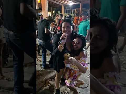 Palco deste sábado foi em Don Diego na Praça do Redondo com a Banda Farofa de Cuscuz em Jussari