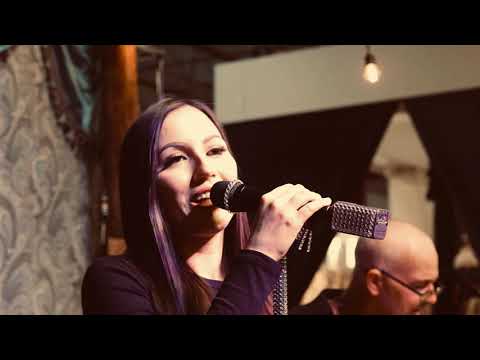 Ashley Woodruff - Summer Love, In My Dreams | Live from the Market | The Indie Distributor