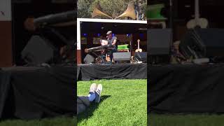 Foy Vance - Closed Hand, Full Of Friends