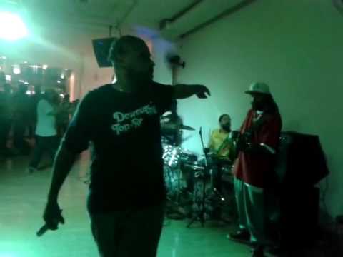 Monkey Jhayam e QG Imperial na Galeria Olido