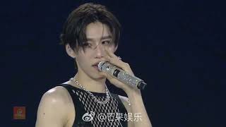 Download lagu (Full) Oopsy Daisy✨✨PP KRIT LIGHTS UP WEIBO NIGHT  #WeiboCulturalNightXPPKrit #ppkritt #พีพีกฤษฏ์  mp3