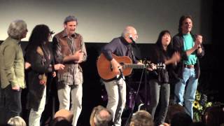 Local Folk Singers Share a Magical Moment on Stage With Peter Yarrow at the Cinema Arts Centre