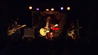 Beach Slang - Atom Bomb (live)