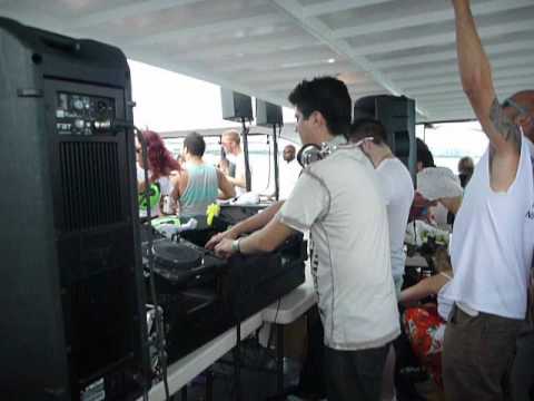 Jet Skiing to Heatbeat