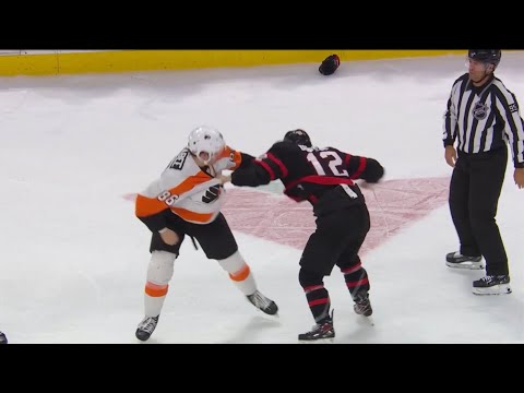 Alex DeBrincat drops the gloves with Joel Farabee