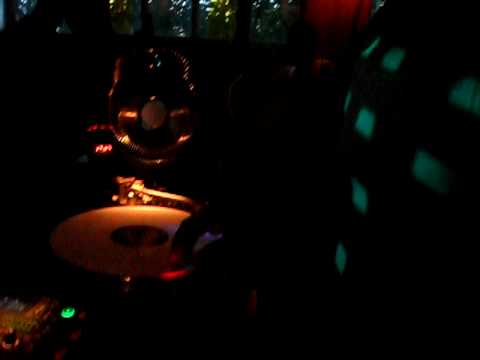 Reto Ardour (esance) @ Mute, Hive Club (Zurich/CH)