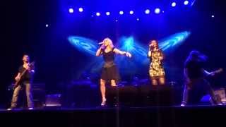 Liv Kristine & Anneke van Giersbergen - Love Decay [Chile 2015]