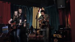 Pig In A Pen - Bill Monroe cover with Eddie Dickerson & Emma Dean