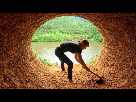 120 days building an underground shelter and surviving alone in the jungle.